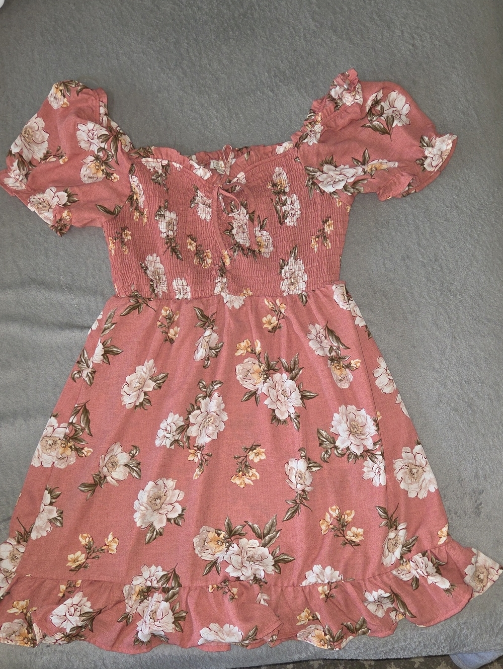 Pink Floral Puff-Sleeve Dress